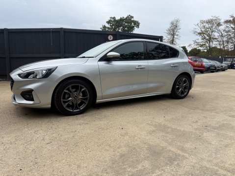 Ford Focus 1.0T EcoBoost ST-Line Hatchback 5dr Petrol Manual Euro 6 (s/s) (125 ps) 5