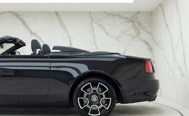 Rolls-Royce Dawn Black Badge 29