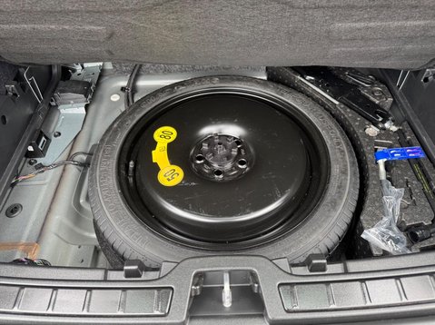 Volvo XC40 B4 PLUS 13