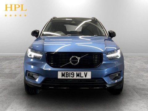 Volvo XC40 2.0 T4 R-Design Pro SUV 5dr Petrol Auto AWD Euro 6 (s/s) (190 ps) Reverse C 2