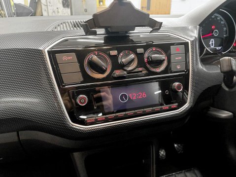 Volkswagen Up 1.0 up! Hatchback 5dr Petrol Manual Euro 6 (s/s) (65 ps) Bluetooth 16