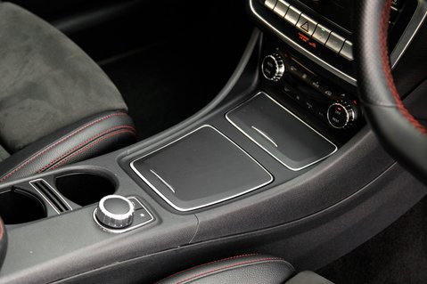 Mercedes-Benz CLA Class CLA 220 D AMG LINE 33