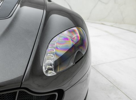 Aston Martin V12 Vantage S 39