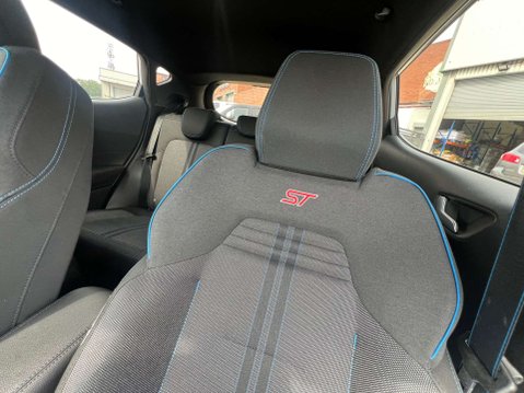 Ford Fiesta 1.5 Fiesta ST-2 T 5dr *NATIONAL DELIVERY* 33