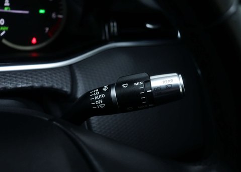 Land Rover Range Rover Evoque 1.5 Range Rover Evoque S P300e Auto 4WD 5dr 35