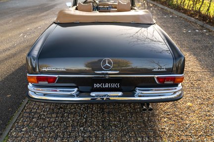 Mercedes-Benz SE 280SE 3.5 26