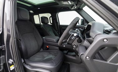 Land Rover Defender 110 V8 10