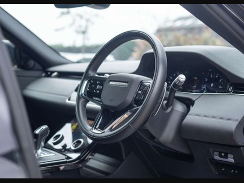 Land Rover Range Rover Evoque 2.0 Range Rover Evoque R-Dynamic SE MHEV Auto 4WD 5dr 10