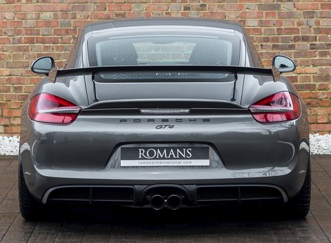 Porsche Cayman GT4 5