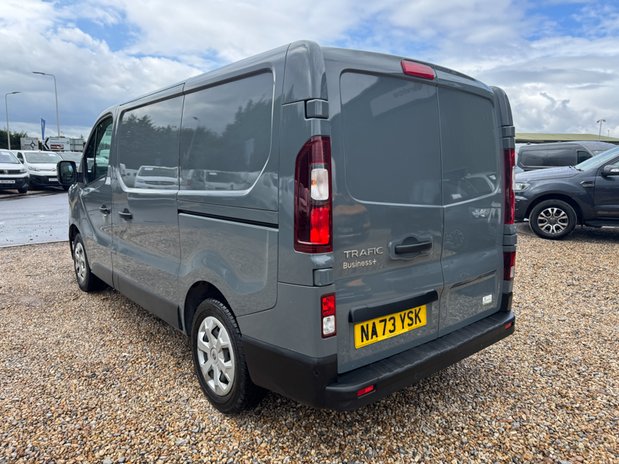 Renault Trafic SWB L1H1 [SOLD MM] Low Roof Business Plus SL28 Air Con Sensors EURO 6 13
