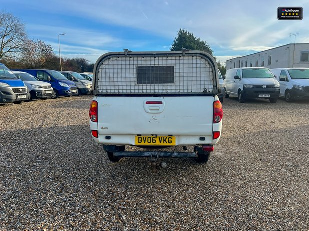 Mitsubishi L200 4Work | 2.5 LT | Double Cab | Cruise Control | NO VAT 7