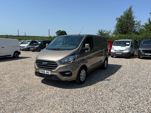 Ford Transit Custom SWB L1H1 (SOLD) Low Roof Limited 280 Air Con Alloys Sensors EURO 6 NO VAT 2
