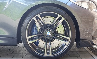 BMW M2 21