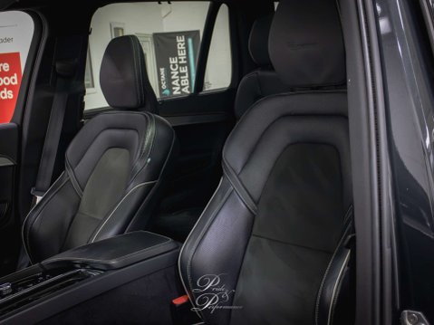 Volvo XC90 2.0 XC90 R-Design D5 PowerPulse AWD Auto 4WD 5dr 28