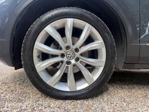 Volkswagen T-Roc 1.5 TSI EVO SEL Euro 6 (s/s) 5dr 9