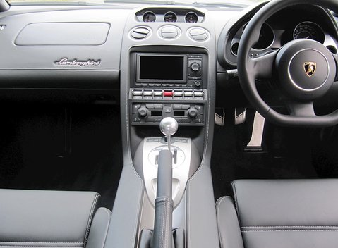 Lamborghini Gallardo LP550-2 10