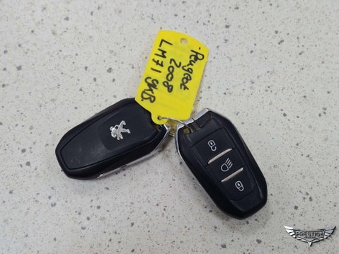 Peugeot 2008 50kWh GT Auto 5dr 100