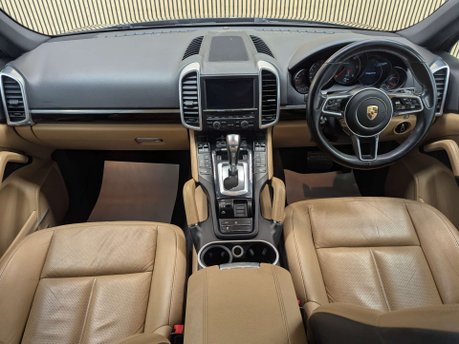 Porsche Cayenne 3.0 Cayenne V6 D Tiptronic S 4WD 5dr 2
