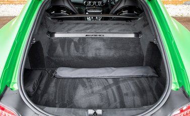 Mercedes-Benz AMG GT R 36