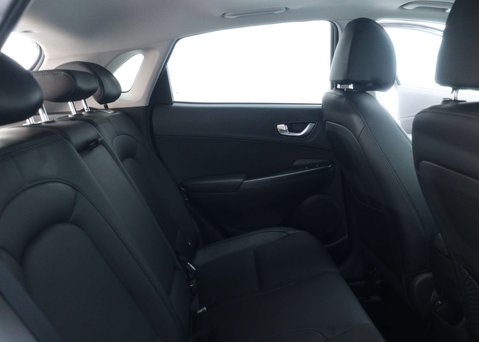 Hyundai KONA 1.6 h-GDi Ultimate SUV 5dr Petrol Hybrid DCT Euro 6 (s/s) (141 ps) 53