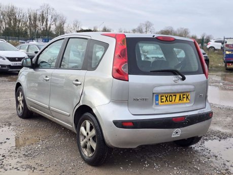 Nissan Note 1.6 16v SE Hatchback 5dr Petrol Automatic (166 g/km, 109 bhp) 9