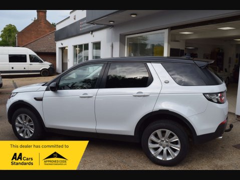 Land Rover Discovery Sport 2.0 Discovery Sport SE Tech TD4 4WD 5dr 5