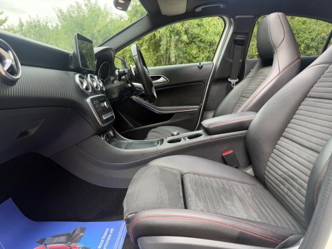 Mercedes-Benz A Class 2.1 A200d AMG Line (Premium Plus) 7G-DCT Euro 6 (s/s) 5dr 45
