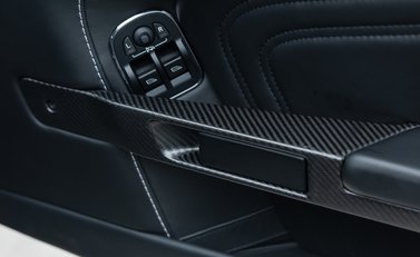 Aston Martin DBS V12 27