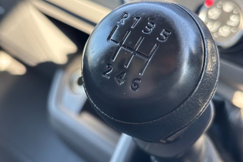 Volkswagen Crafter CR35 Tdi 140 ps Startline Dropside Truck 28