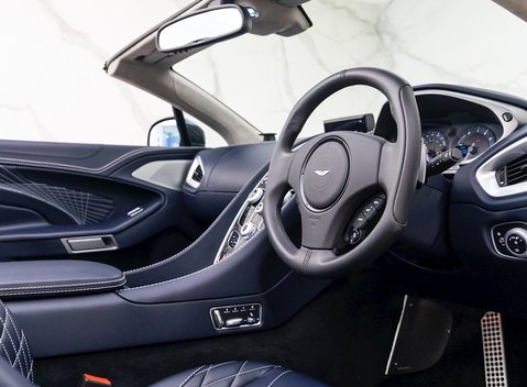 Aston Martin Vanquish S Volante 12