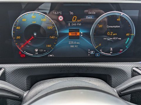 Mercedes-Benz A Class A 250 AMG LINE PREMIUM 31