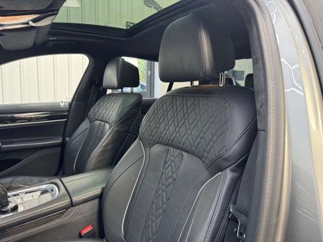 BMW 7 Series 4.4 750i M Sport xDrive Auto 4WD 4dr 52