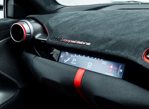 Ferrari 812 Competizione 19