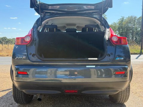 Nissan Juke 1.5 dCi 8v Visia SUV 5dr Diesel Manual Euro 5 (s/s) (110 ps) FULL SERVICE H 7