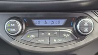Toyota Yaris 1.5 VVT-h Design Hatchback 5dr Petrol Hybrid E-CVT Euro 6 (s/s) (100 ps) 28