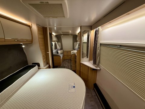 Bailey Unicorn Vigo 37