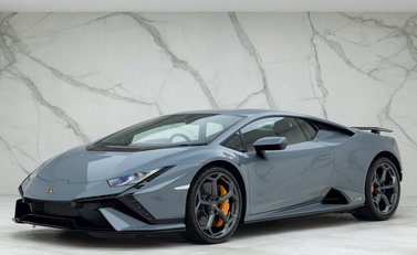 Lamborghini Huracan LP640-2 Tecnica 6
