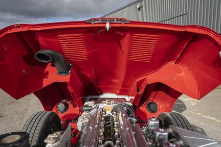 Jaguar E-Type Series I 4.2 Roadster 8
