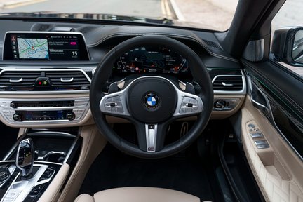 BMW 7 Series M760LI XDRIVE 17