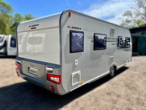 Adria Adora Thames 613 UT 7