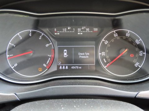 Vauxhall Corsa 1.2i SE Euro 6 5dr 11
