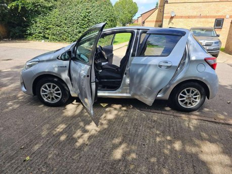 Toyota Yaris 1.5 VVT-h Icon Tech E-CVT Euro 6 (s/s) 5dr 35