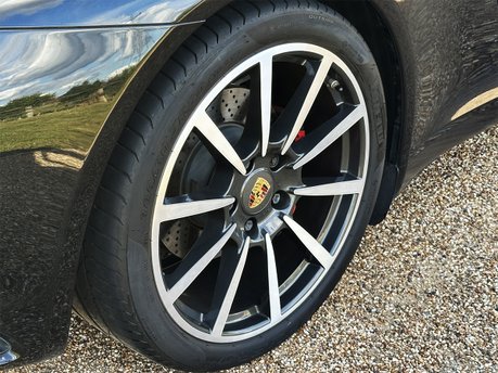 Porsche 911 C2S CONVERTIBLE 36