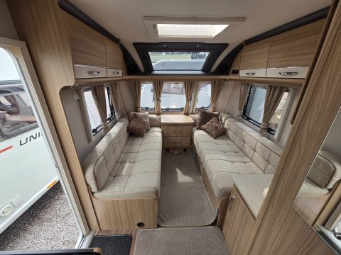 Coachman Vision 570 8