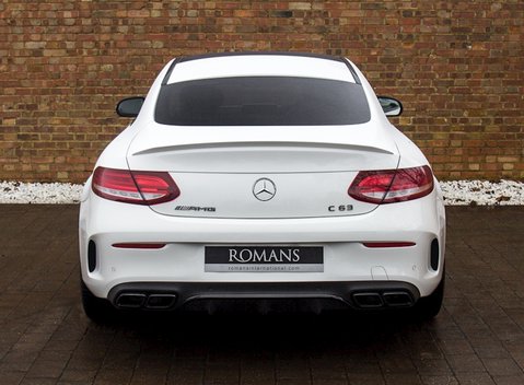 Mercedes-Benz C Class C63 Coupe 5