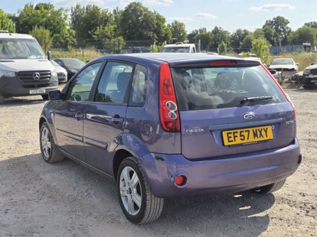 Ford Fiesta 1.25 Zetec Climate Hatchback 5dr Petrol Manual (142 g/km, 74 bhp) 16
