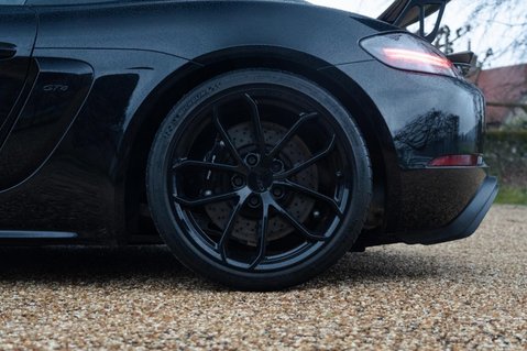 Porsche 718 Cayman 4.0 GT4 PDK Euro 6 (s/s) 2dr 16