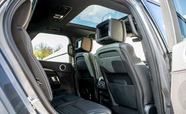 Land Rover Discovery Td6 HSE Luxury 15