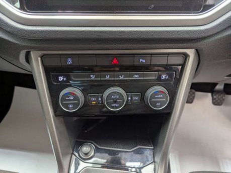 Volkswagen T-Roc 1.0 T-Roc SE TSi 5dr 69