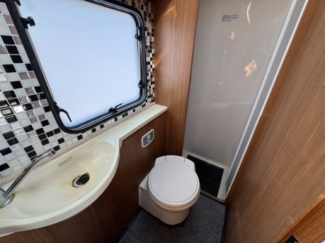 Auto-Trail Imala 715 19
